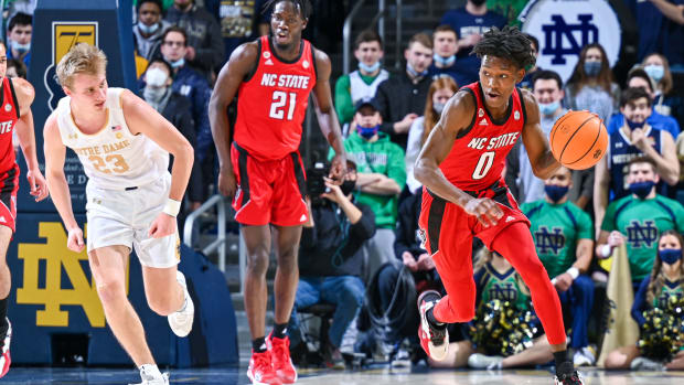 #0 Terquavion Smith is back for his sophomore season after testing the NBA Draft waters